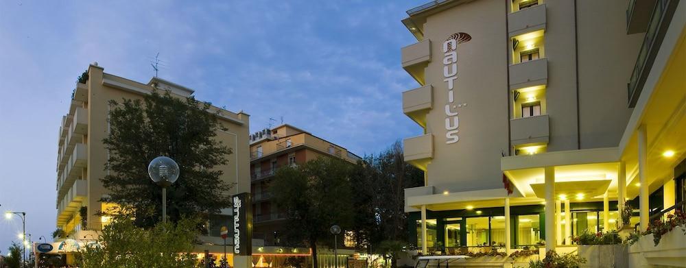 Hotel Nautilus Cattolica Kültér fotó