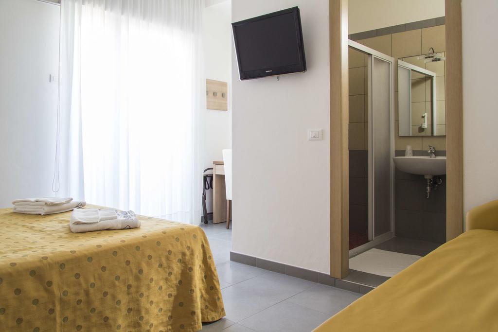 Hotel Nautilus Cattolica Kültér fotó