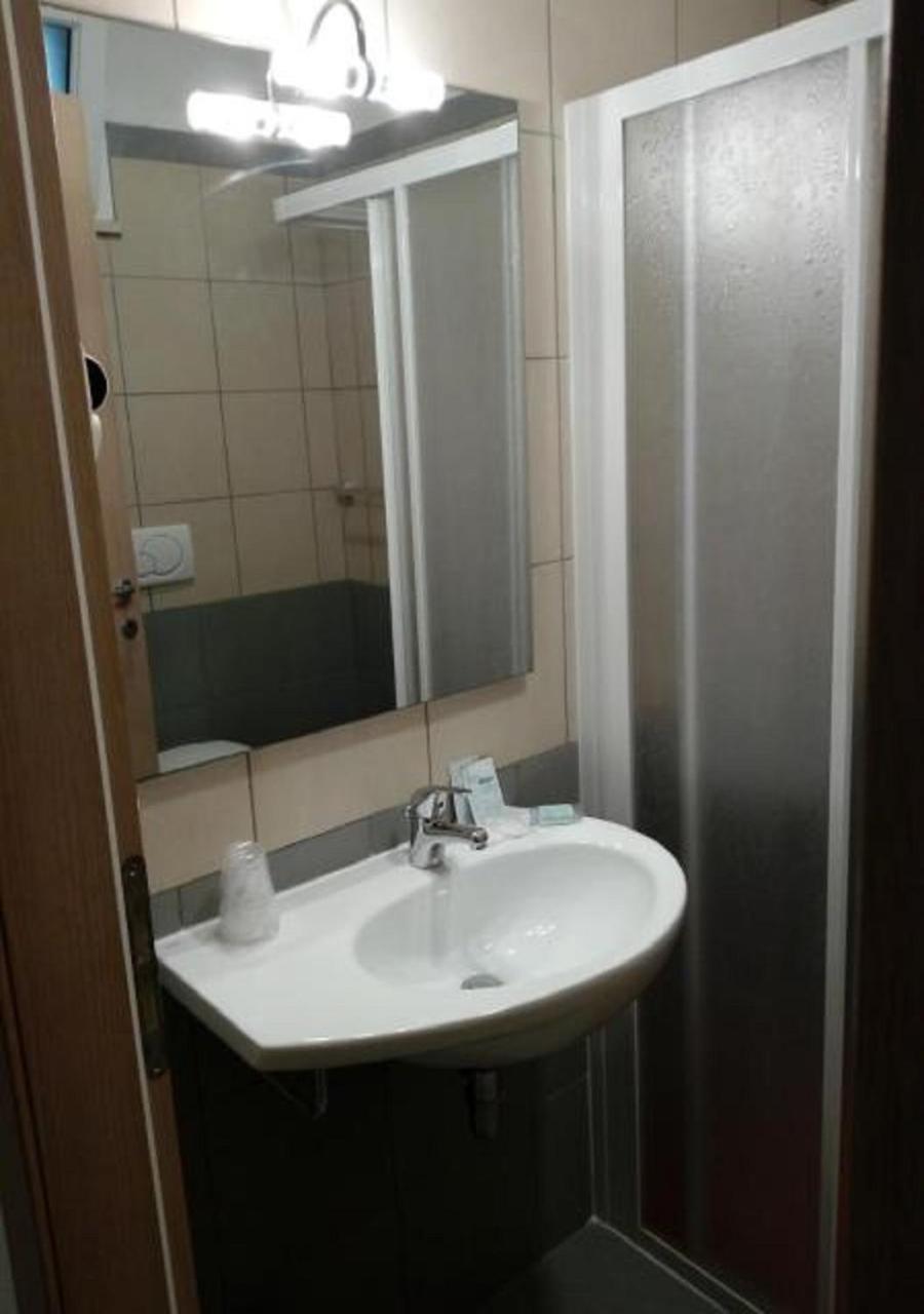 Hotel Nautilus Cattolica Szoba fotó
