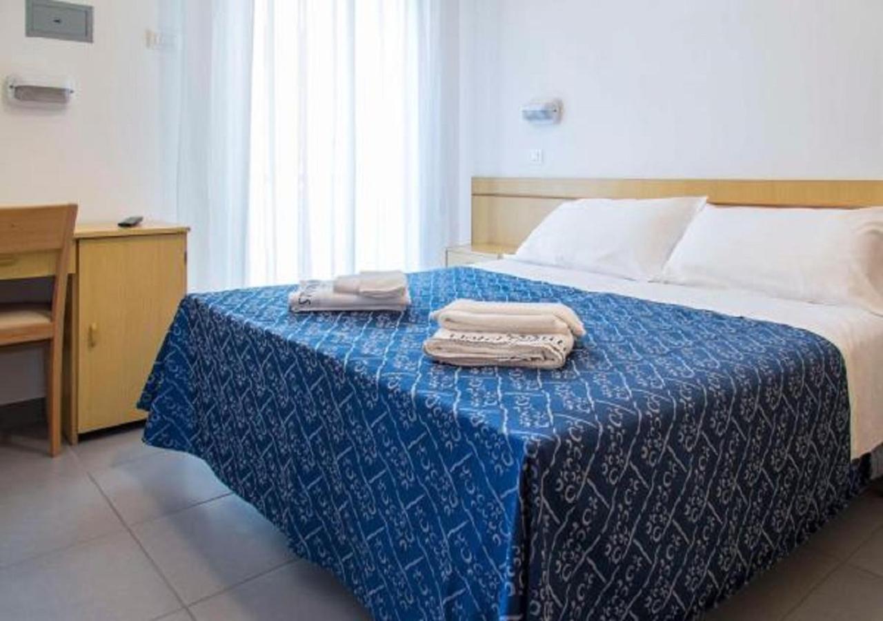 Hotel Nautilus Cattolica Szoba fotó