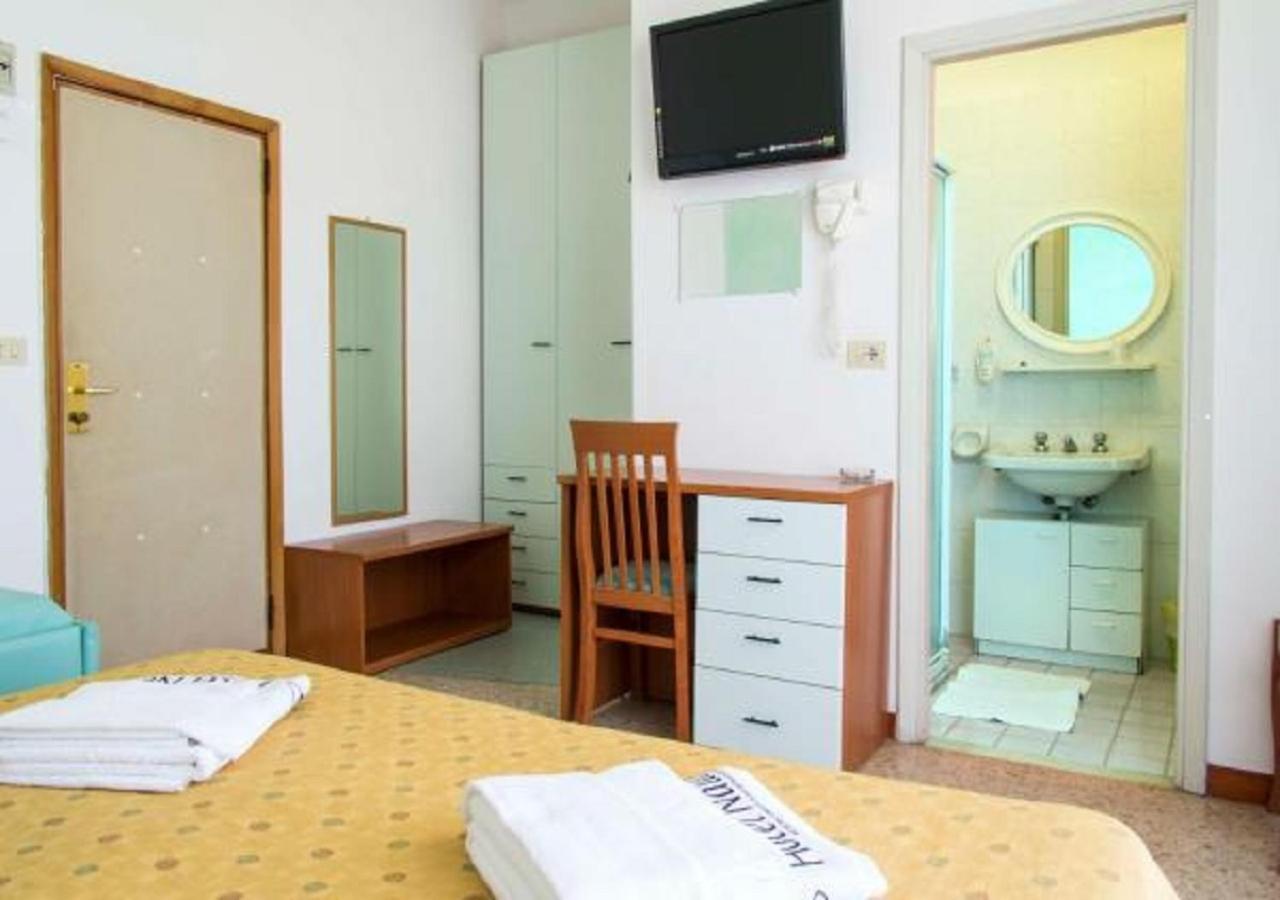 Hotel Nautilus Cattolica Szoba fotó